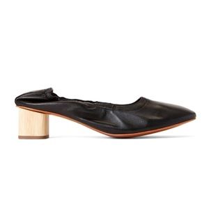 DESIGNER Robert Clergerie black lambskin pumps
